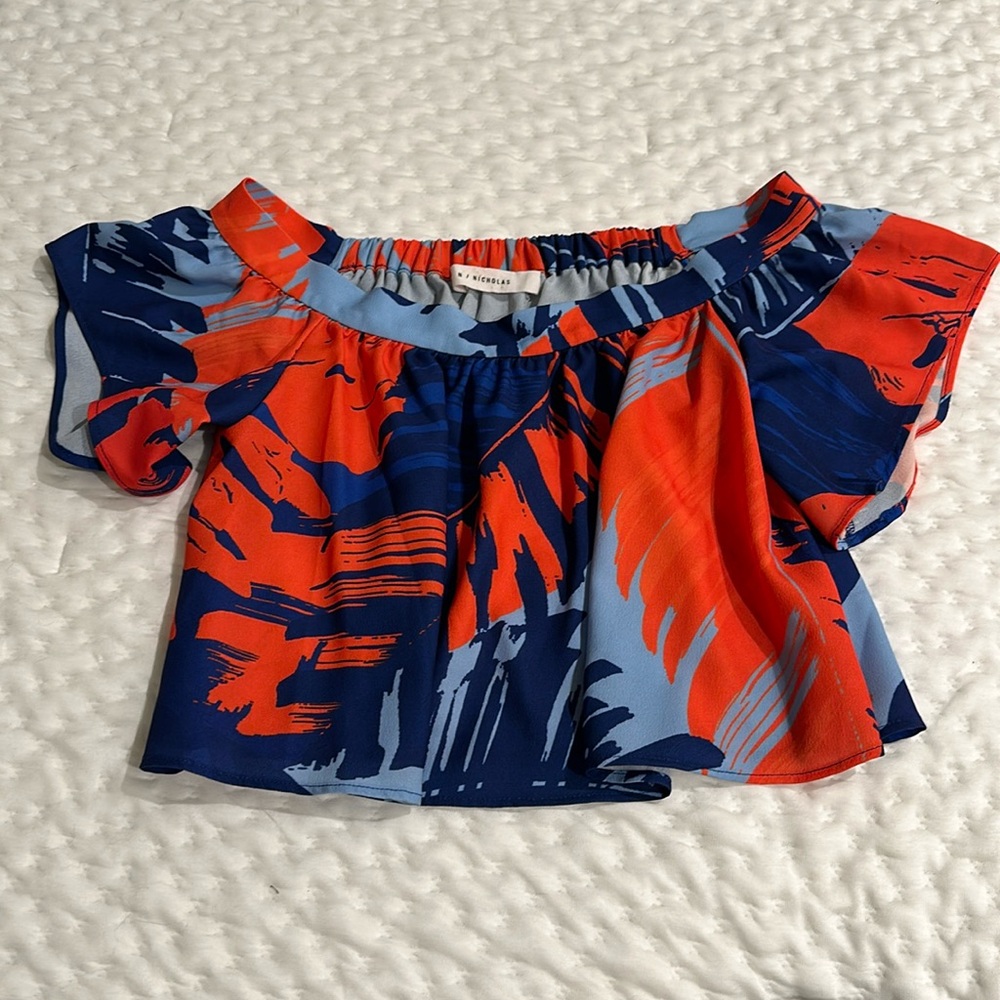 Nicholas Off-Shoulder Tropical Print Crop Top - Picture 3 of 5